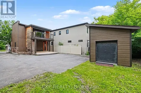 62 Young Street Ottawa ON K1S 3H9