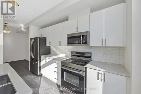 2063 Caltra Crescent Ottawa ON K2V 6V4