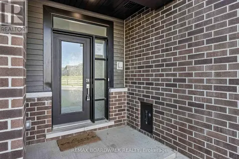 2063 Caltra Crescent Ottawa ON K2V 6V4