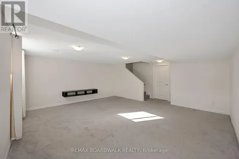 2063 Caltra Crescent Ottawa ON K2V 6V4
