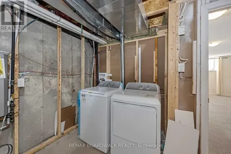 2063 Caltra Crescent Ottawa ON K2V 6V4