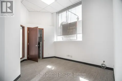 131 Pembroke Street West Pembroke ON K8A 5M7