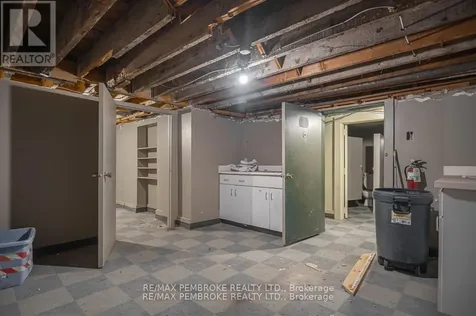 131 Pembroke Street West Pembroke ON K8A 5M7