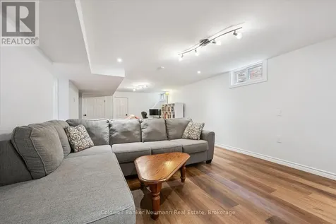 179 Sekura Street Cambridge ON N1R 3R2