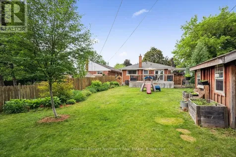 179 Sekura Street Cambridge ON N1R 3R2