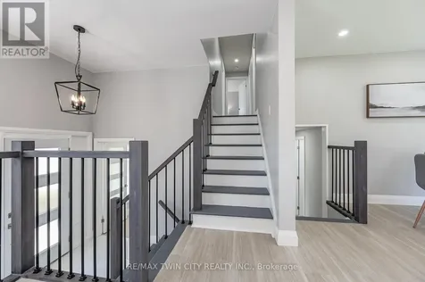 34 Bradley Drive Kitchener ON N2A 1K4