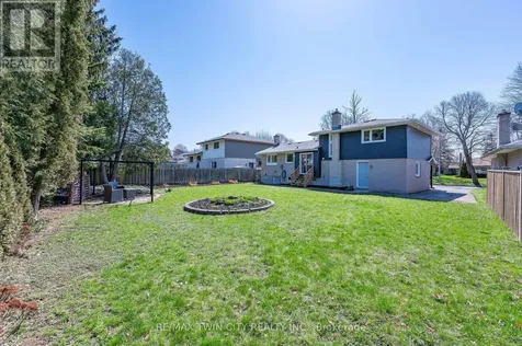 34 Bradley Drive Kitchener ON N2A 1K4