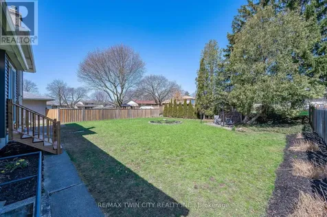 34 Bradley Drive Kitchener ON N2A 1K4
