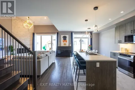 857 Cologne Street Russell ON K0A 1W0