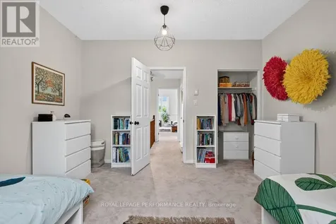 255 Cathcart Street Ottawa ON K1N 5C2
