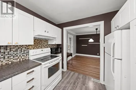 378 Byron Avenue Ottawa ON K1Z 6Z2