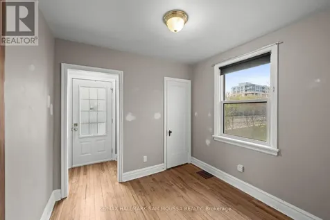 378 Byron Avenue Ottawa ON K1Z 6Z2