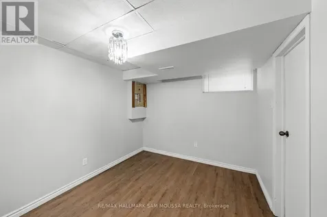 378 Byron Avenue Ottawa ON K1Z 6Z2