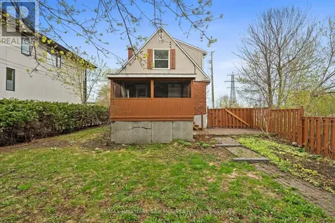 378 Byron Avenue Ottawa ON K1Z 6Z2