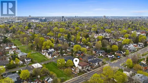 378 Byron Avenue Ottawa ON K1Z 6Z2