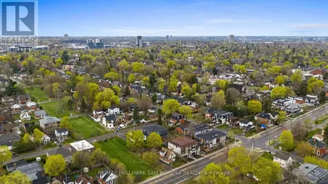 378 Byron Avenue Ottawa ON K1Z 6Z2