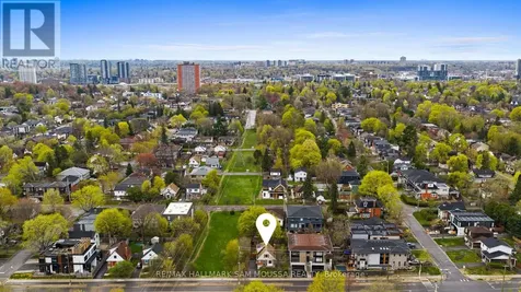378 Byron Avenue Ottawa ON K1Z 6Z2
