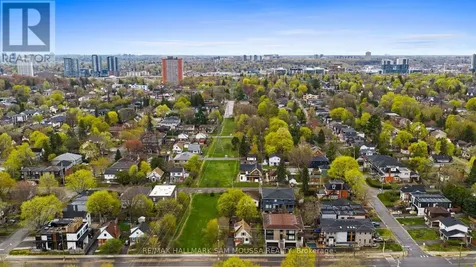 378 Byron Avenue Ottawa ON K1Z 6Z2