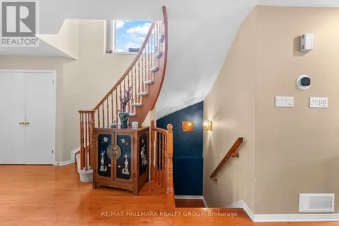 2250 Silverado Crescent Ottawa ON K4A 4V1