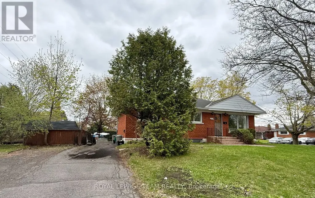 1627 Chaucer Avenue Ottawa ON K1G 0R7