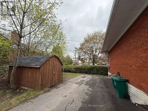 1627 Chaucer Avenue Ottawa ON K1G 0R7