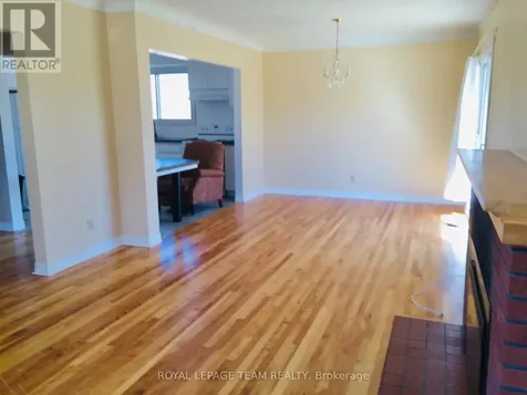 1627 Chaucer Avenue Ottawa ON K1G 0R7