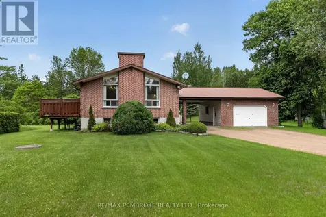 66 Sandy Beach Road Laurentian Valley ON K8A 6W8