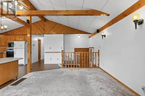 66 Sandy Beach Road Laurentian Valley ON K8A 6W8