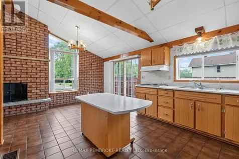 66 Sandy Beach Road Laurentian Valley ON K8A 6W8