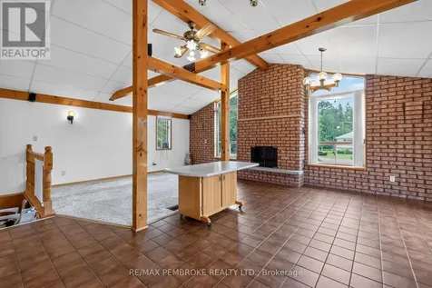 66 Sandy Beach Road Laurentian Valley ON K8A 6W8