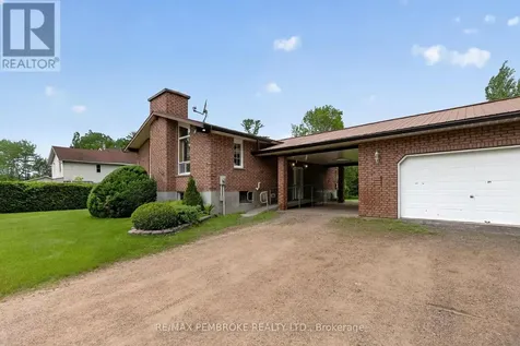 66 Sandy Beach Road Laurentian Valley ON K8A 6W8