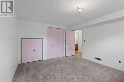66 Sandy Beach Road Laurentian Valley ON K8A 6W8