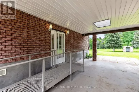 66 Sandy Beach Road Laurentian Valley ON K8A 6W8