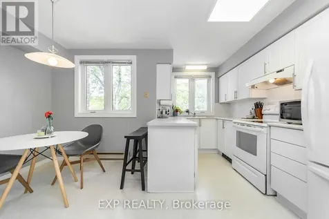 69 Briston Private Ottawa ON K1G 5P8