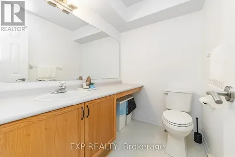 69 Briston Private Ottawa ON K1G 5P8