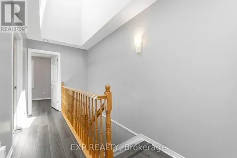 69 Briston Private Ottawa ON K1G 5P8