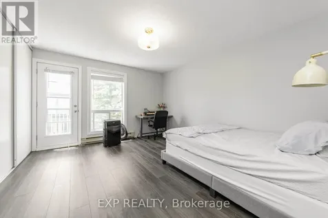 69 Briston Private Ottawa ON K1G 5P8
