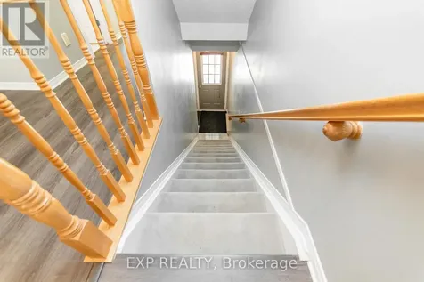 69 Briston Private Ottawa ON K1G 5P8