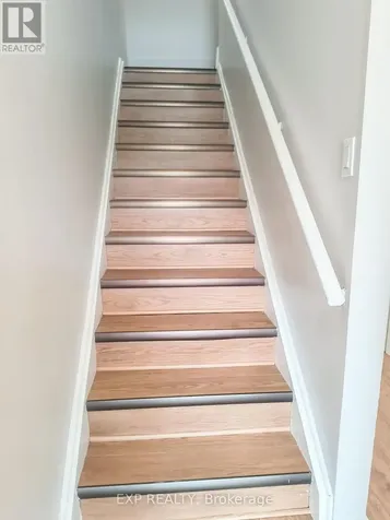 971 Gulf Place Ottawa ON K1K 3X9