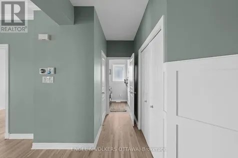 105 Coral Berry Avenue Ottawa ON K1V 2K4