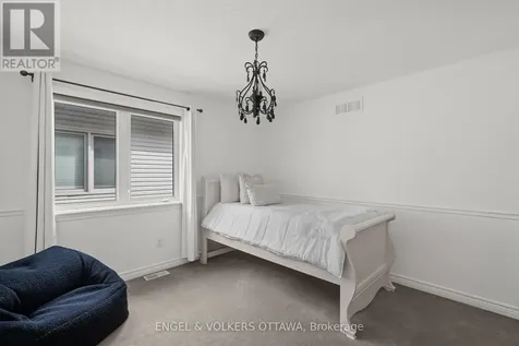 105 Coral Berry Avenue Ottawa ON K1V 2K4