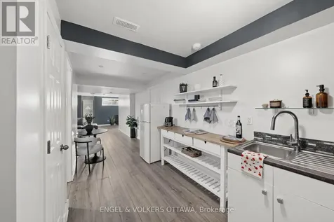 105 Coral Berry Avenue Ottawa ON K1V 2K4