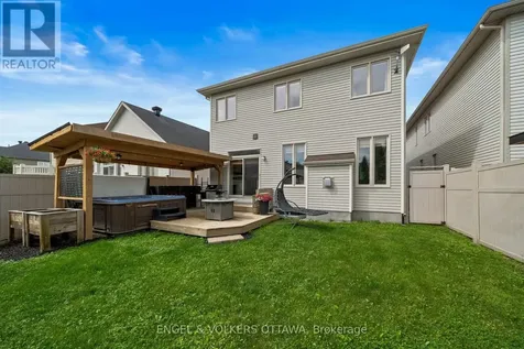 105 Coral Berry Avenue Ottawa ON K1V 2K4