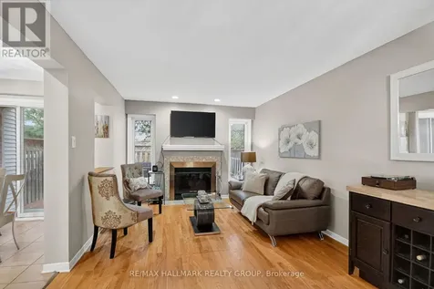 110 Hunter's Glen Crescent Ottawa ON K1T 3R1