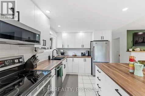 15 Newbury Avenue Ottawa ON K2E 6K7