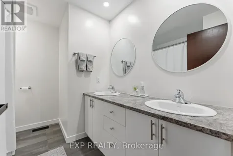 15 Newbury Avenue Ottawa ON K2E 6K7