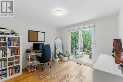 15 Newbury Avenue Ottawa ON K2E 6K7