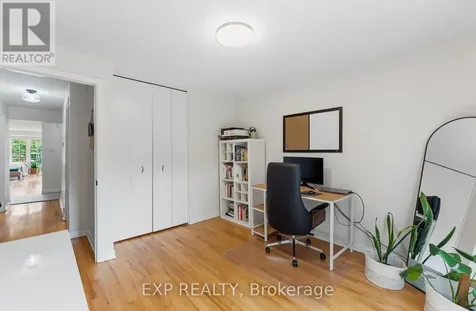 15 Newbury Avenue Ottawa ON K2E 6K7