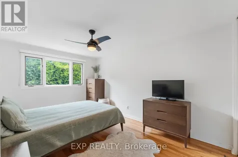 15 Newbury Avenue Ottawa ON K2E 6K7