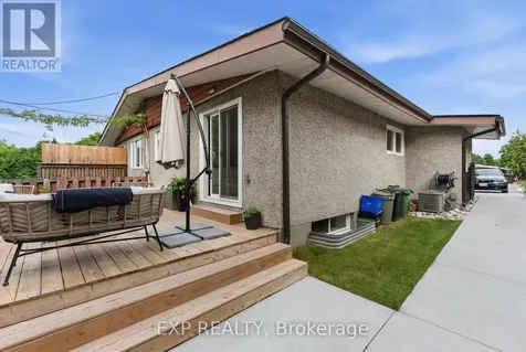 15 Newbury Avenue Ottawa ON K2E 6K7